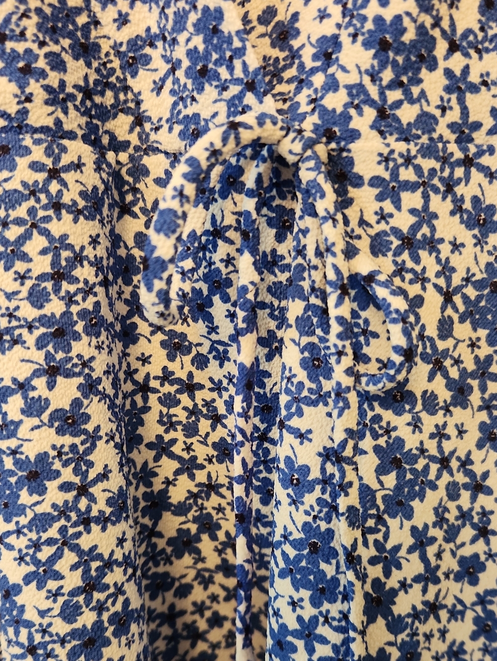Monteau Faux Wrap Blouse (Misses XL) - Picture 3 of 7